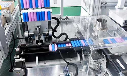 <b>香蕉短视频官网池組裝設備多少錢?香蕉短视频官网池自動組裝設備解析</b>