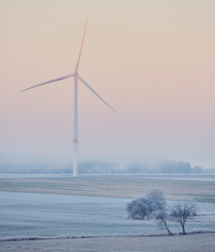 <b>超低溫-25°~-40°風力發電專用ups運行方案</b>