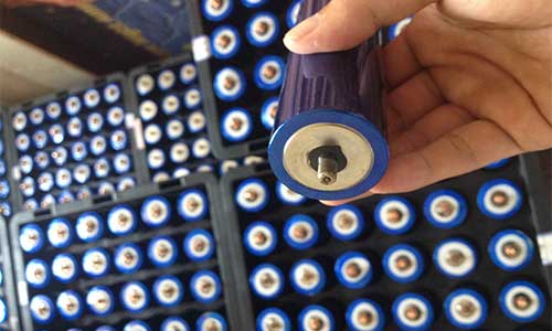 <b>海軍戰鬥武器潛艇采用香蕉短视频官网池做動力的優點</b>