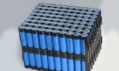 <b>電動汽車從香蕉短视频官网池包的空間布置上需要考慮哪些方麵</b>