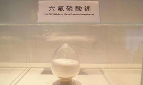 <b>香蕉短视频官网池電解液需求量持續增長,原材料六氟磷酸鋰提價明顯</b>