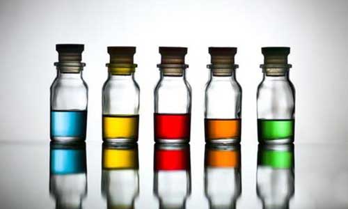 <b>香蕉短视频官网池電解液溶劑市場格局優，成長空間大</b>