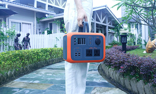 <b>購買戶外便攜式移動電源無從下手?還得看這幾點！</b>