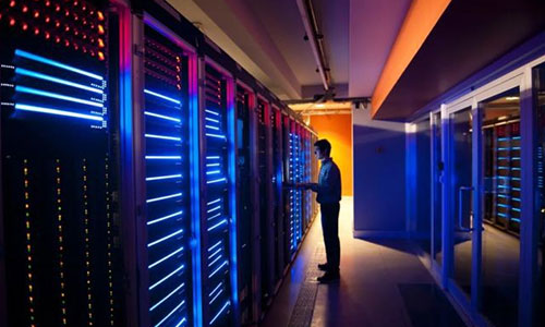 <b>香蕉短视频官网池UPS不間斷電源如何驅動數據中心高質量發展?</b>